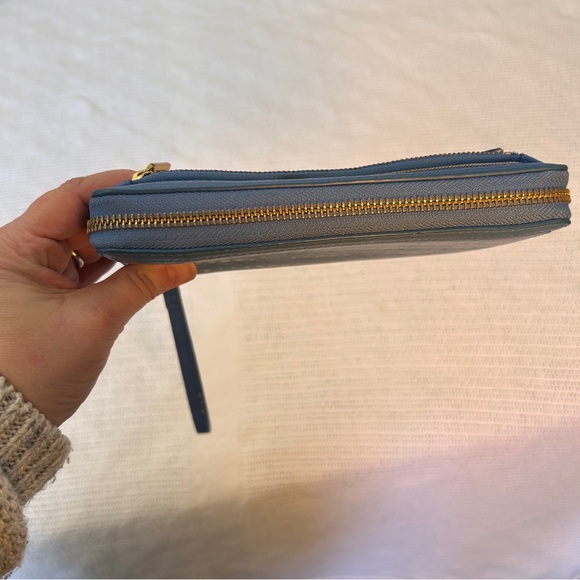 Fossil wallet Blue Cowhide Leather Zip Around Wristlet Gold Moon Phases RFID - Picture 12 of 16